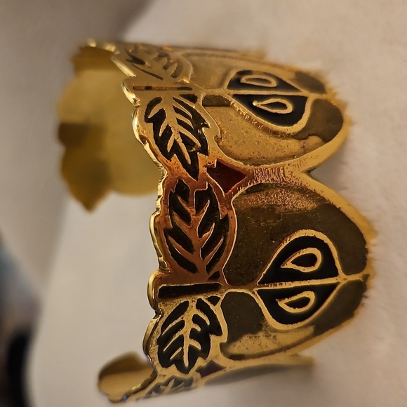 Vintage Unique Indian Brass Apples Life and Renewal Symbolic Cuff Bracelet - Picture 3 of 12